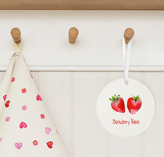 Strawberry Kisses A6 Greeting Card with Ceramic Keepsake - Perfect for Celebrating Love and Friendship